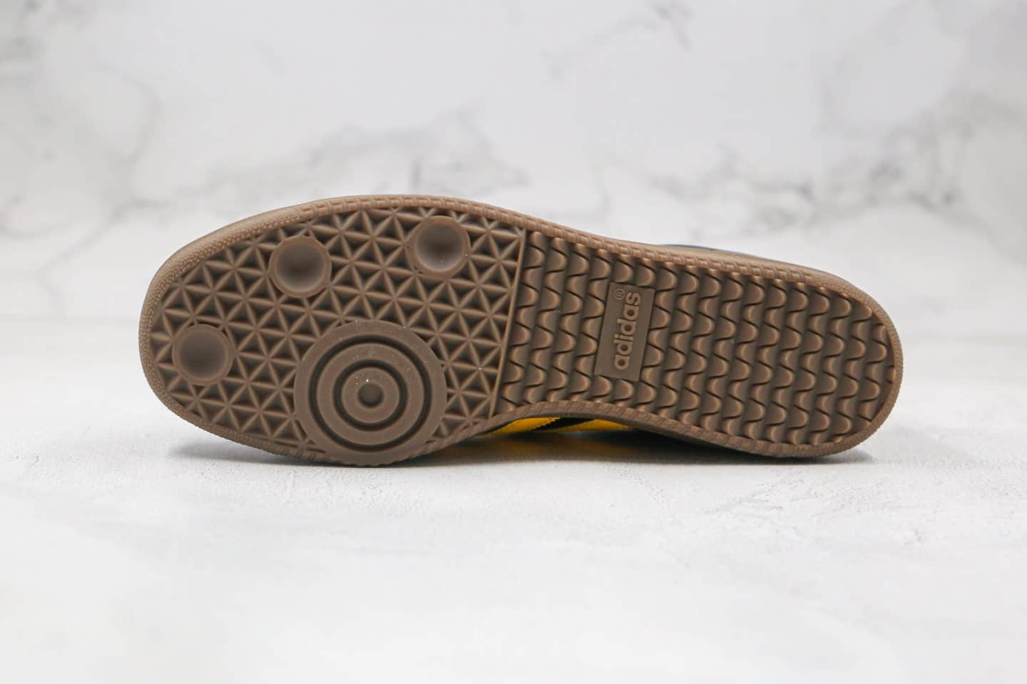 阿迪达斯Adidas Samba OG FT纯原版本桑巴系列黑黄色慢跑鞋原楦头纸板打造 货号：EG9326