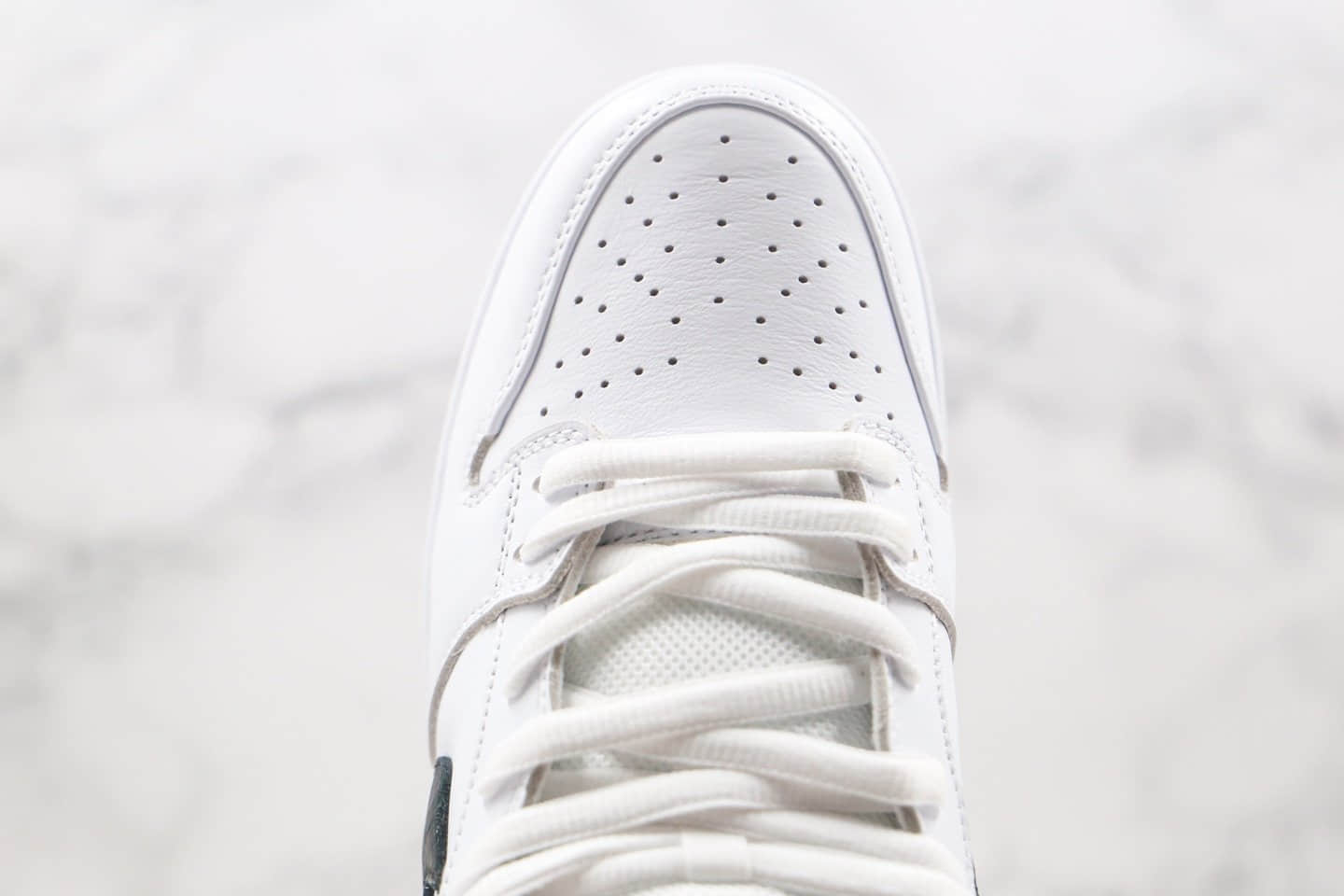 耐克Nike SB Dunk Low Pro ISO纯原版本低帮SB DUNK生胶白黑色板鞋内置后跟Zoom气垫 货号：CD2563-100