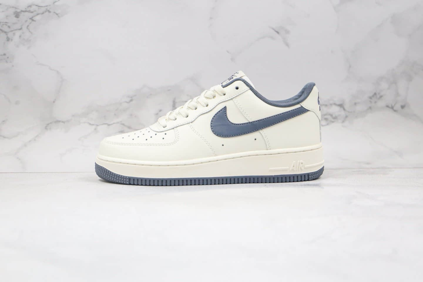 耐克Nike Air Force 1 07纯原版本低帮空军一号米白蓝色板鞋内置全掌Sole气垫 货号：CT7875-994