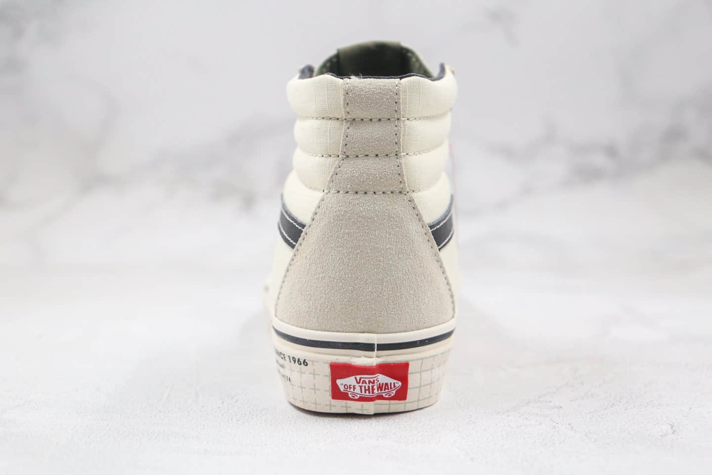 万斯Vans Sk8-Hi公司级版本高帮板鞋米白黑色网格原档案数据开发 货号:VN0A4BV622H