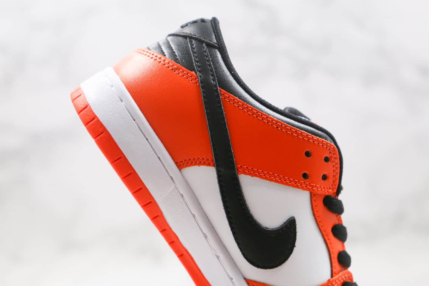 耐克Nike SB Dunk Low Pro公司级版本低帮SB板鞋白扣碎原厂档案 货号:304292-303