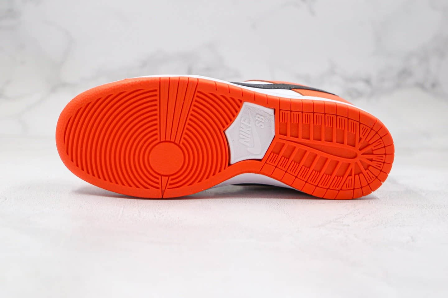 耐克Nike SB Dunk Low Pro公司级版本低帮SB板鞋白扣碎原厂档案 货号:304292-303