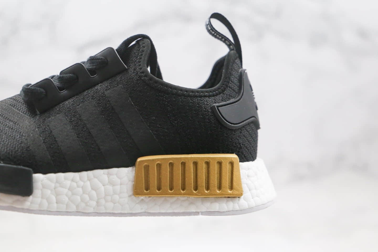 阿迪达斯Adidas NMD R1 Primeknit Triple Black纯原版本爆米花跑鞋NMD R1黑金色内置原厂巴斯夫大底 货号:EG6702