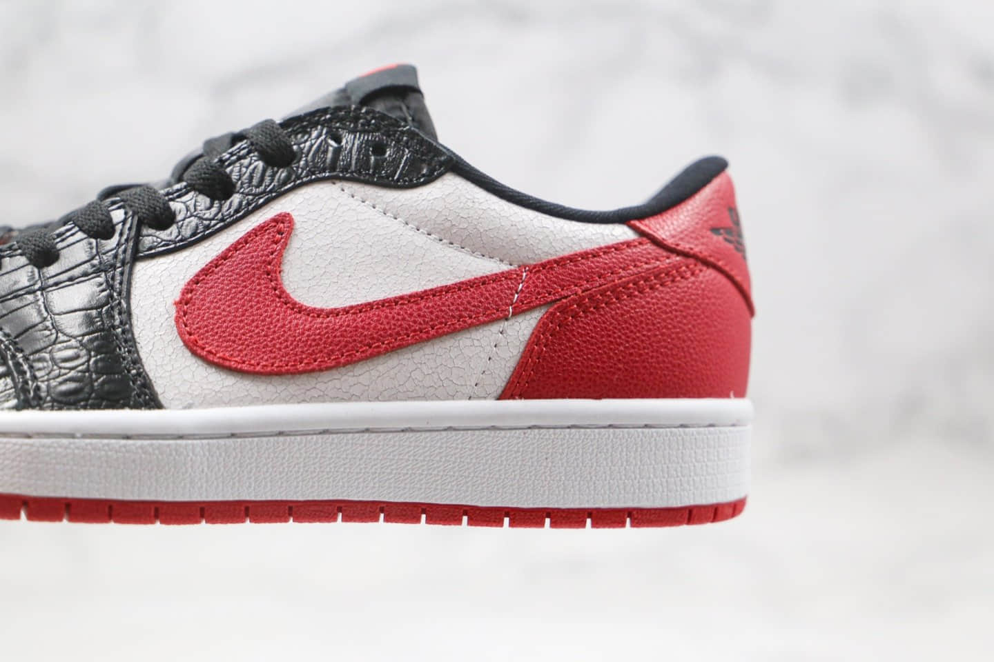 乔丹Air Jordan 1 Low纯原版本低帮AJ1蛇纹白黑红色篮球鞋原档案数据开发 货号:CW0192-200