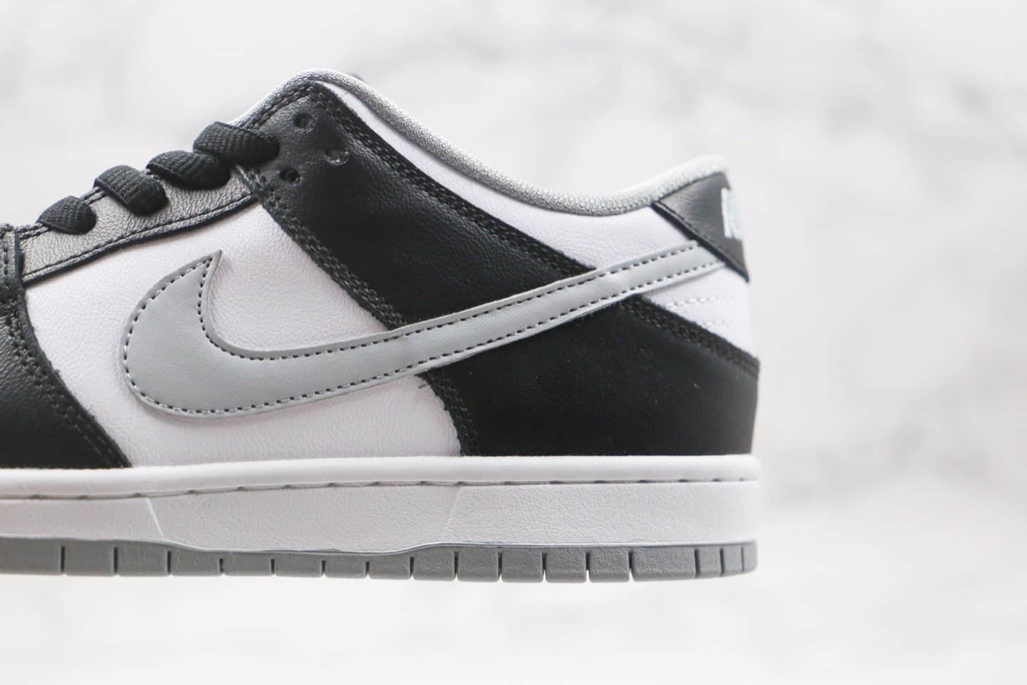耐克Nike Dunk SB Low TRD纯原版本低帮SB DUNK白黑灰色板鞋内置后跟Zoom气垫加厚鞋舌 货号:AR0778-039