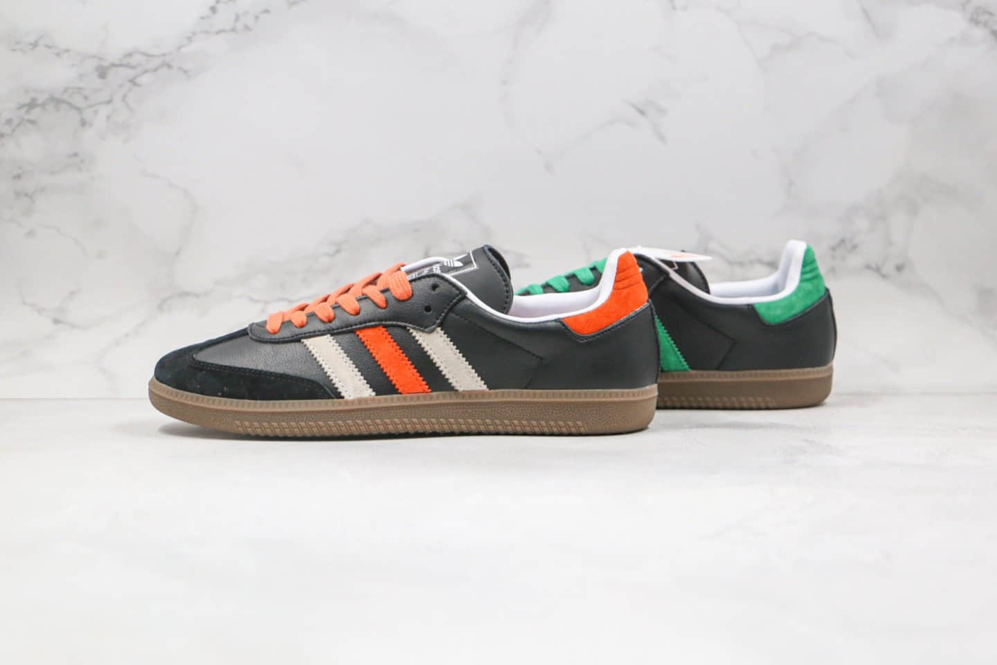 阿迪达斯Adidas Samba OG FT纯原版本桑巴训练鞋白黑绿橙色内置NFC芯片感应 货号:FW5386