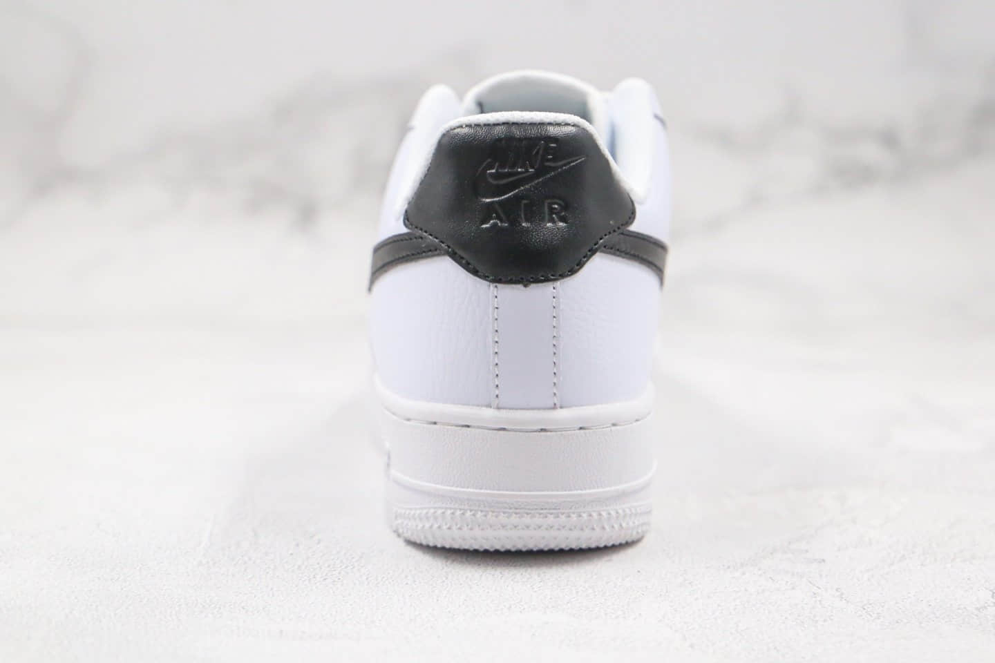 耐克Nike Air Force 1 Low纯原版本低帮空军一号黑色鞋舌白黑色板鞋内置全掌Sole气垫 货号：315115-152