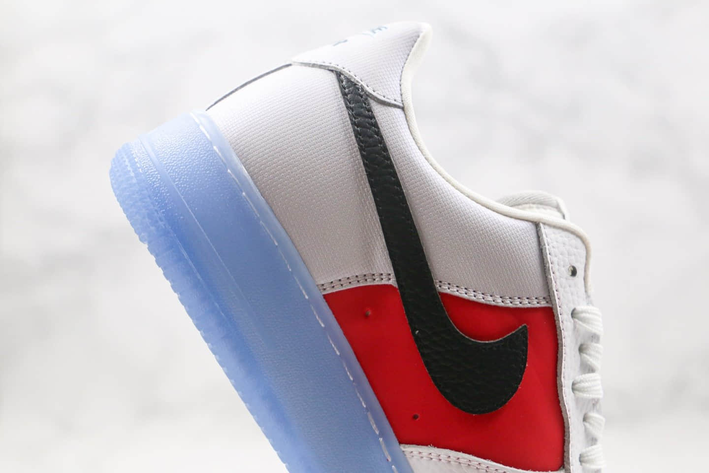 耐克Nike Air Force 1 Low纯原版本低帮空军一号水晶底白蓝红色原楦头纸板打造 货号：CT2295-110