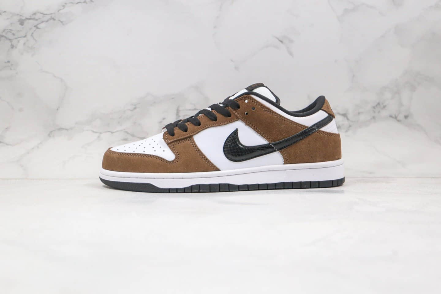 耐克Nike SB Dunk Low SP Trail End Brown纯原版本低帮SB DUNK棕白色蛇纹板鞋内置后跟Zoom气垫 货号：304292-102