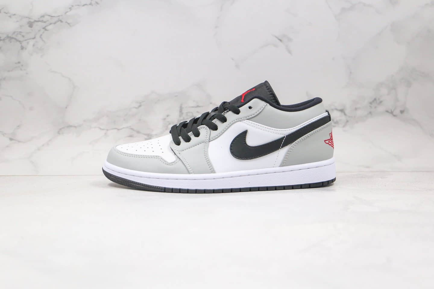 乔丹Air Jordan 1 Low Light Smoke Grey纯原版本低帮AJ1白灰黑色小迪奥配色原楦头纸板打造 货号:553560-030