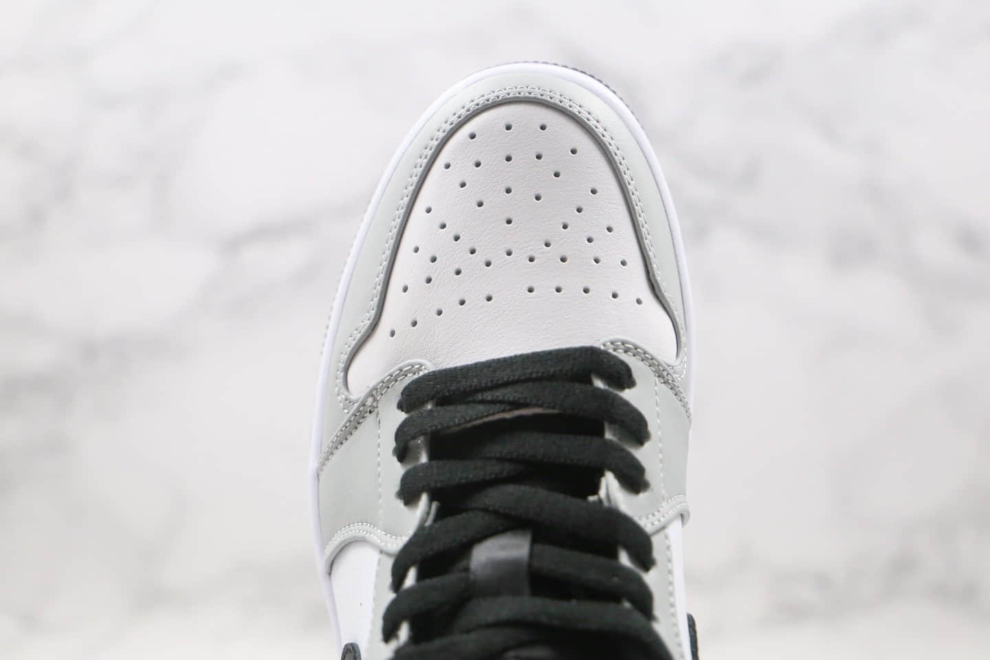 乔丹Air Jordan 1 Low Light Smoke Grey纯原版本低帮AJ1白灰黑色小迪奥配色原楦头纸板打造 货号:553560-030