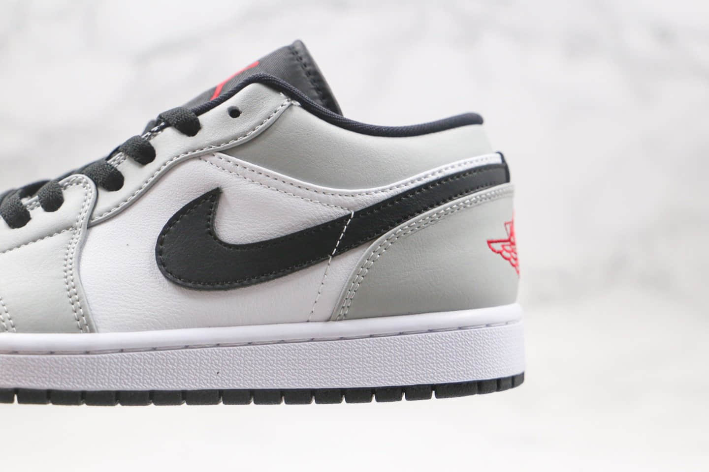 乔丹Air Jordan 1 Low Light Smoke Grey纯原版本低帮AJ1白灰黑色小迪奥配色原楦头纸板打造 货号:553560-030
