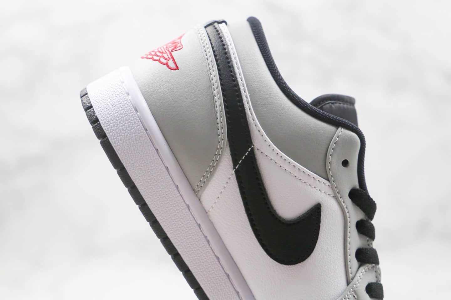 乔丹Air Jordan 1 Low Light Smoke Grey纯原版本低帮AJ1白灰黑色小迪奥配色原楦头纸板打造 货号:553560-030