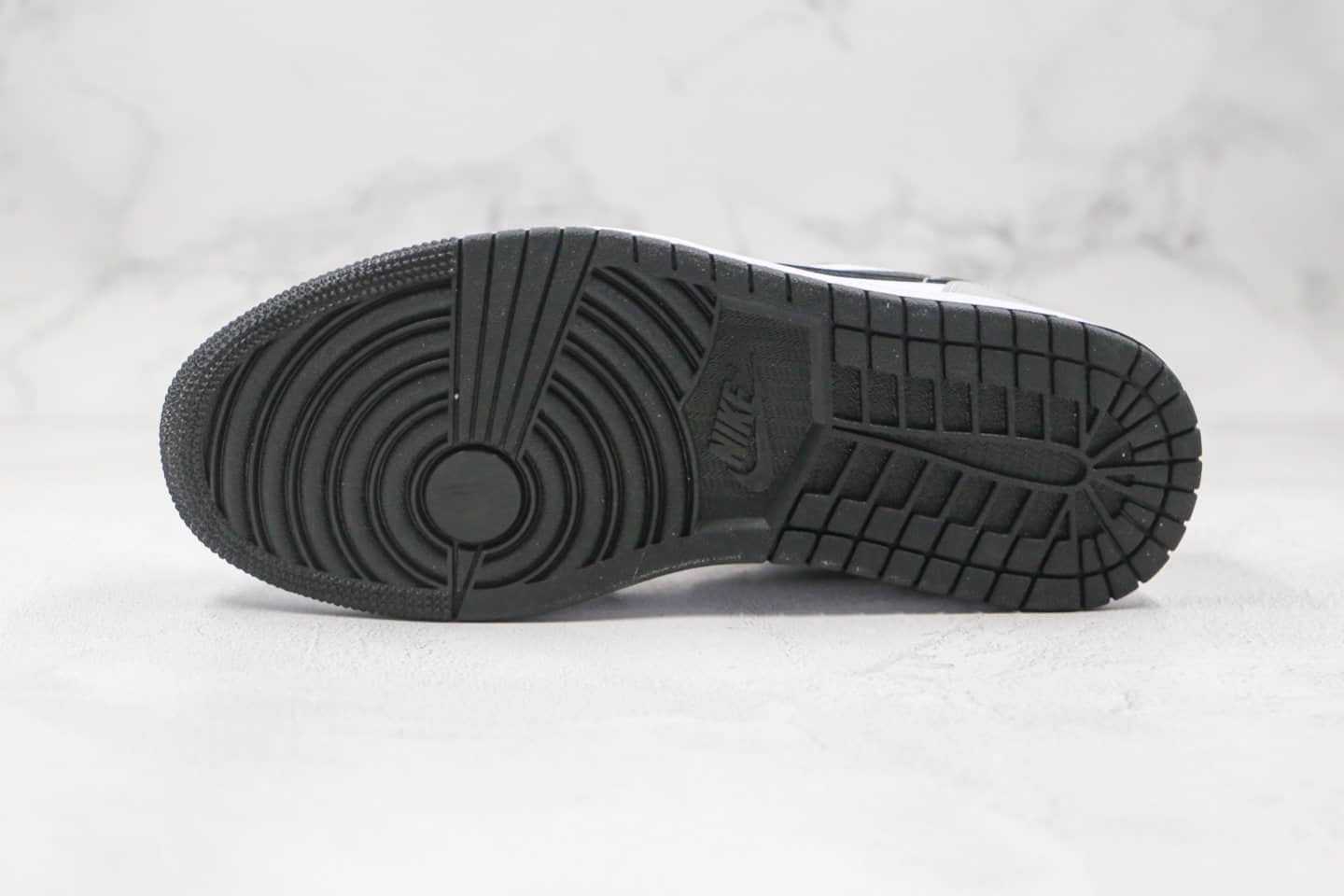 乔丹Air Jordan 1 Low Light Smoke Grey纯原版本低帮AJ1白灰黑色小迪奥配色原楦头纸板打造 货号:553560-030