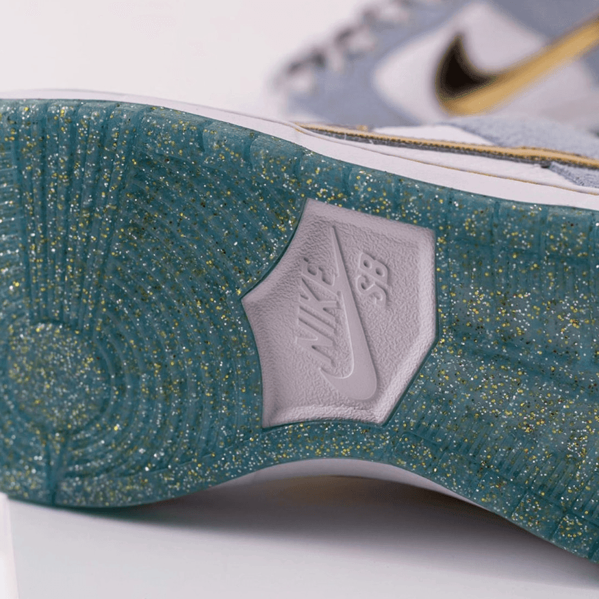 金钩+金粉外底!Sean Cliver x Nike SB Dunk Low上脚好看翻了! 货号:DC9936-100