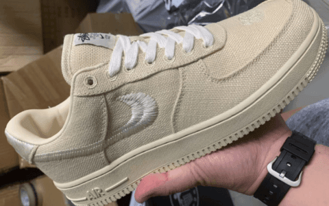 Stussy x AF1释出实物细节图!绝对又是一匹联名黑马!