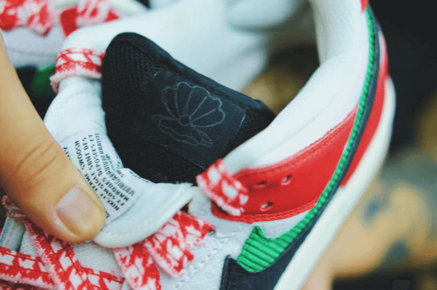 芝加哥配色+双钩+鸳鸯鞋舌!Frame Skate x Nike SB Dunk最新美照释出! 货号:CT2550-600