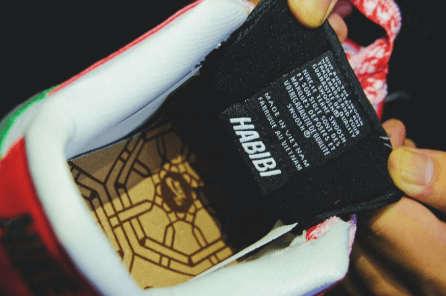 芝加哥配色+双钩+鸳鸯鞋舌!Frame Skate x Nike SB Dunk最新美照释出! 货号:CT2550-600