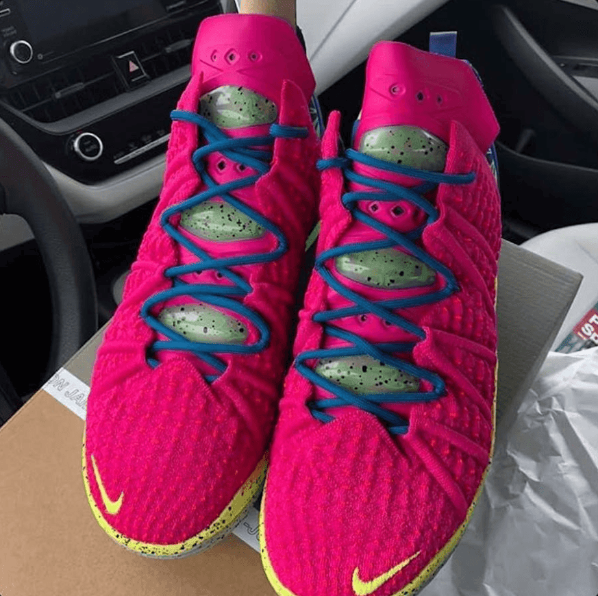 詹姆斯LeBron 18洛杉矶之夜实物太吸睛!11月13日发售! 货号:DB8148-600