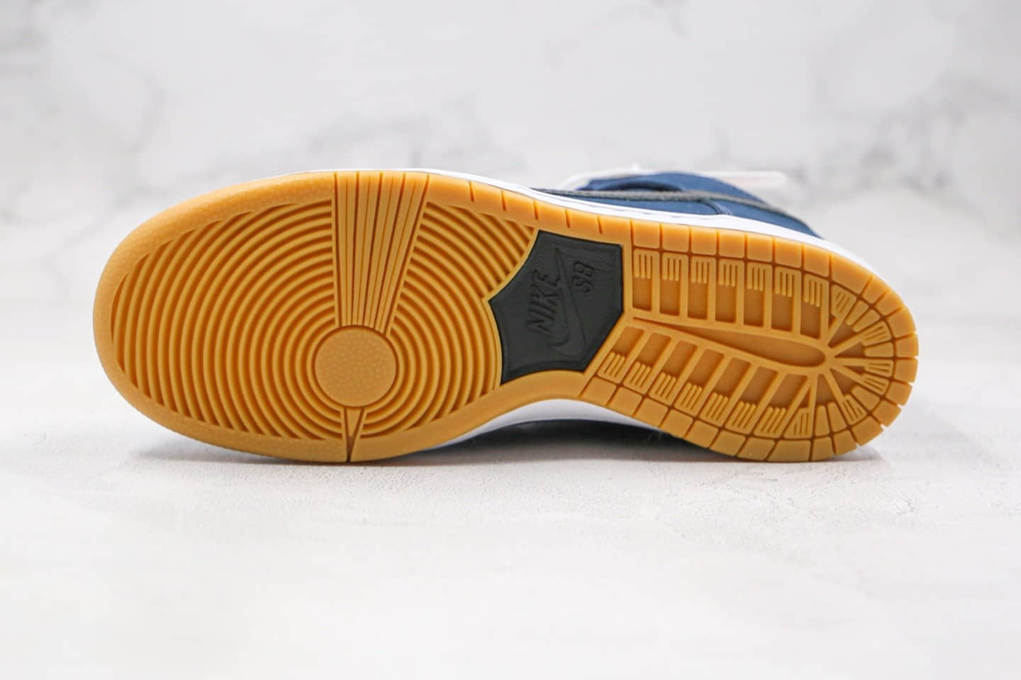 耐克Nike SB Dunk High Navy Black-Gum纯原版本高帮SB DUNK暗夜蓝黑色生胶板鞋原楦头纸板打造 货号：CI2692-401