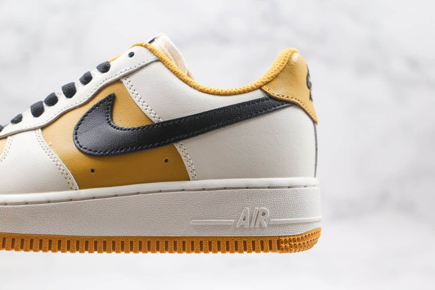 耐克Nike Air Force1纯原版本低帮AF1空军一号米白黑黄色内置气垫 货号:AQ4134-604
