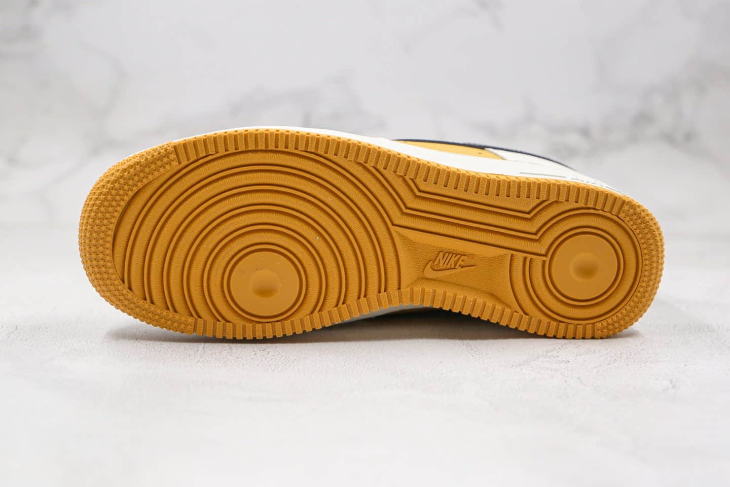 耐克Nike Air Force1纯原版本低帮AF1空军一号米白黑黄色内置气垫 货号:AQ4134-604