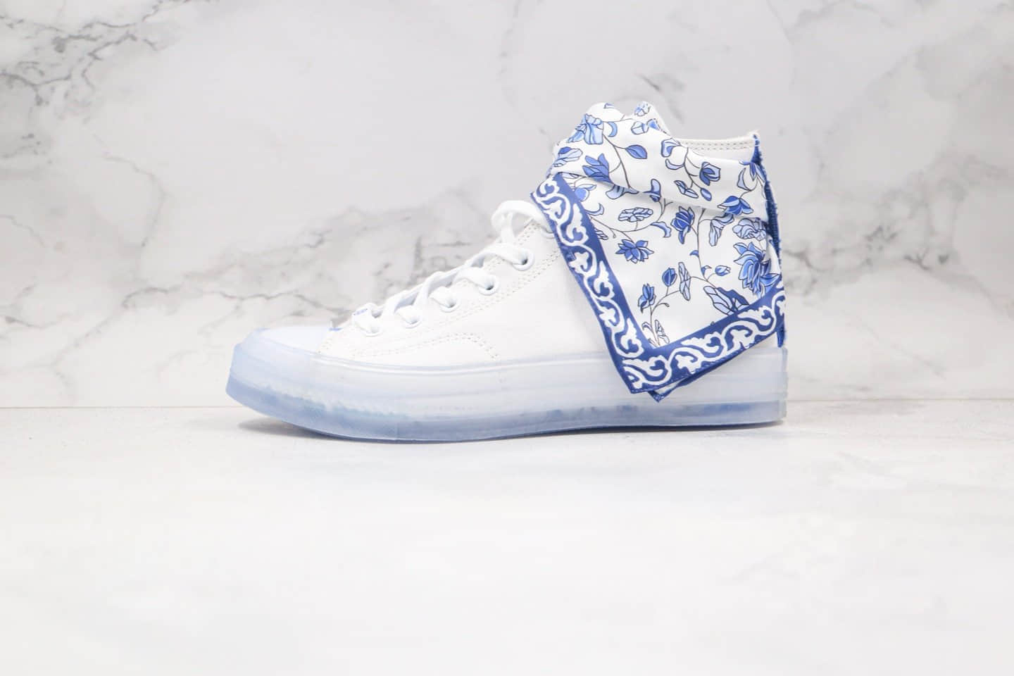 匡威Converse Chuck Taylor All Star 1970s x 张艺兴联名公司级版本高帮1970s帆布鞋印花丝巾白色青花瓷原鞋开模 货号:170624C