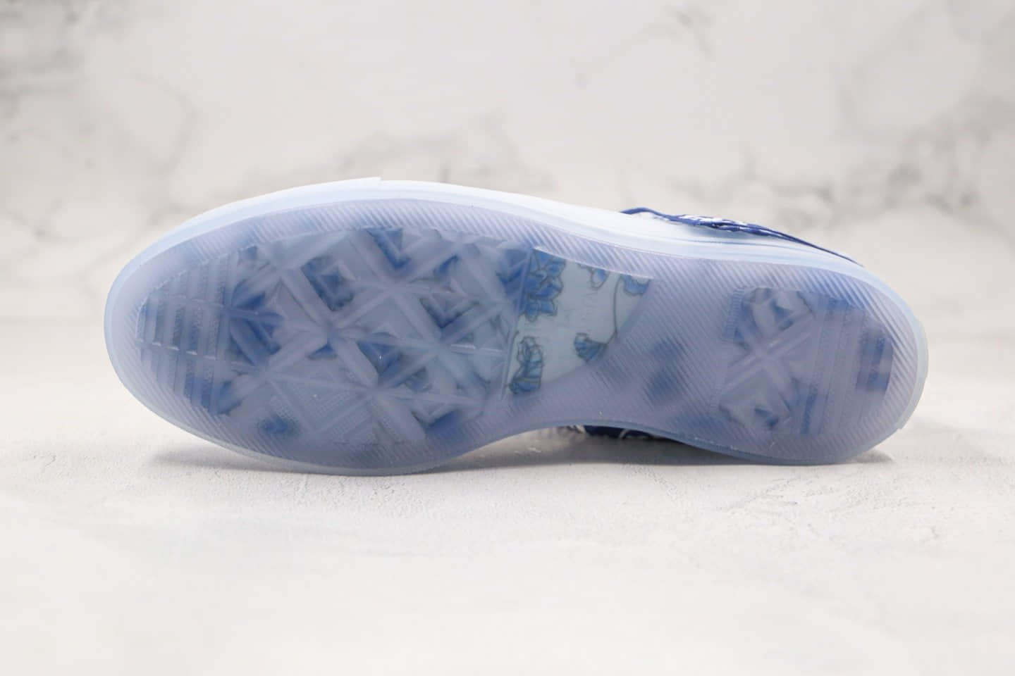 匡威Converse Chuck Taylor All Star 1970s x 张艺兴联名公司级版本高帮1970s帆布鞋印花丝巾白色青花瓷原鞋开模 货号:170624C