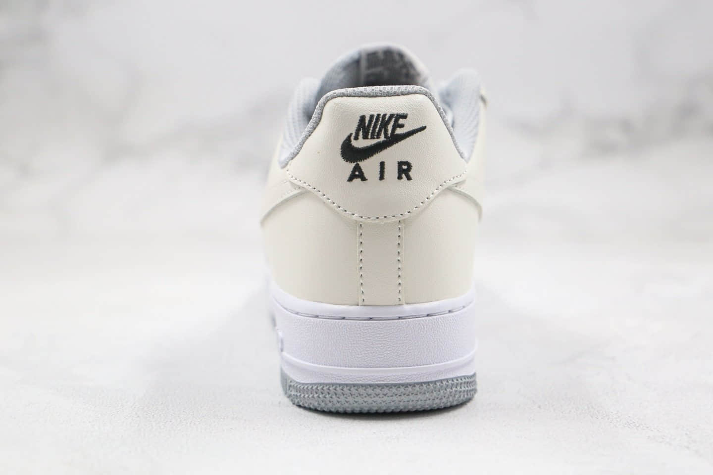 耐克Nike Air Force 1纯原版本低帮AF1空军一号北极狐米白灰色原厂中底钢印 货号:AQ4134-405