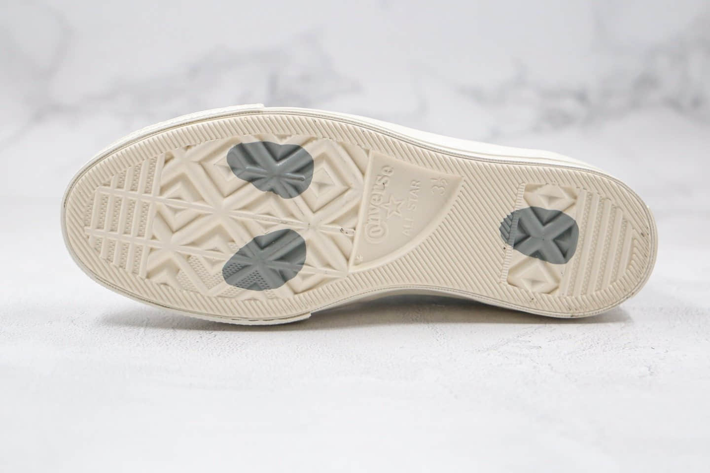 匡威Converse x Bugs Bunny兔八哥联名款纯原版本高帮灰白色毛绒硫化板鞋原楦头纸板打造 货号:169222C