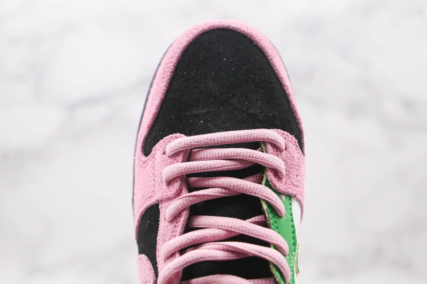 耐克Nike SB Dunk High Invert Celtics纯原版本高帮SB DUNK黑粉绿色反转拼接鸳鸯凯尔特人板鞋内置气垫原盒原标 货号:CU7349-001