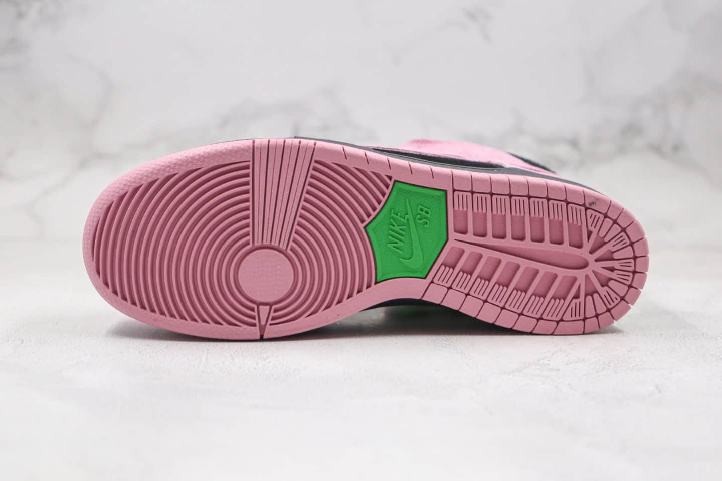 耐克Nike SB Dunk High Invert Celtics纯原版本高帮SB DUNK黑粉绿色反转拼接鸳鸯凯尔特人板鞋内置气垫原盒原标 货号:CU7349-001