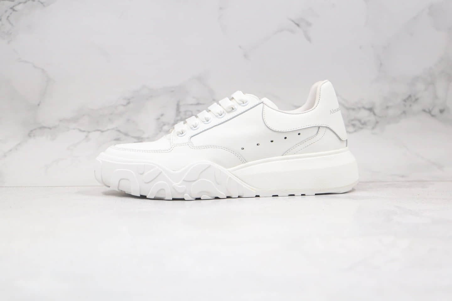 亚历山大Alexander McQueen纯原版本麦昆松糕小白鞋复古款莞产顶级出品原盒配件齐全