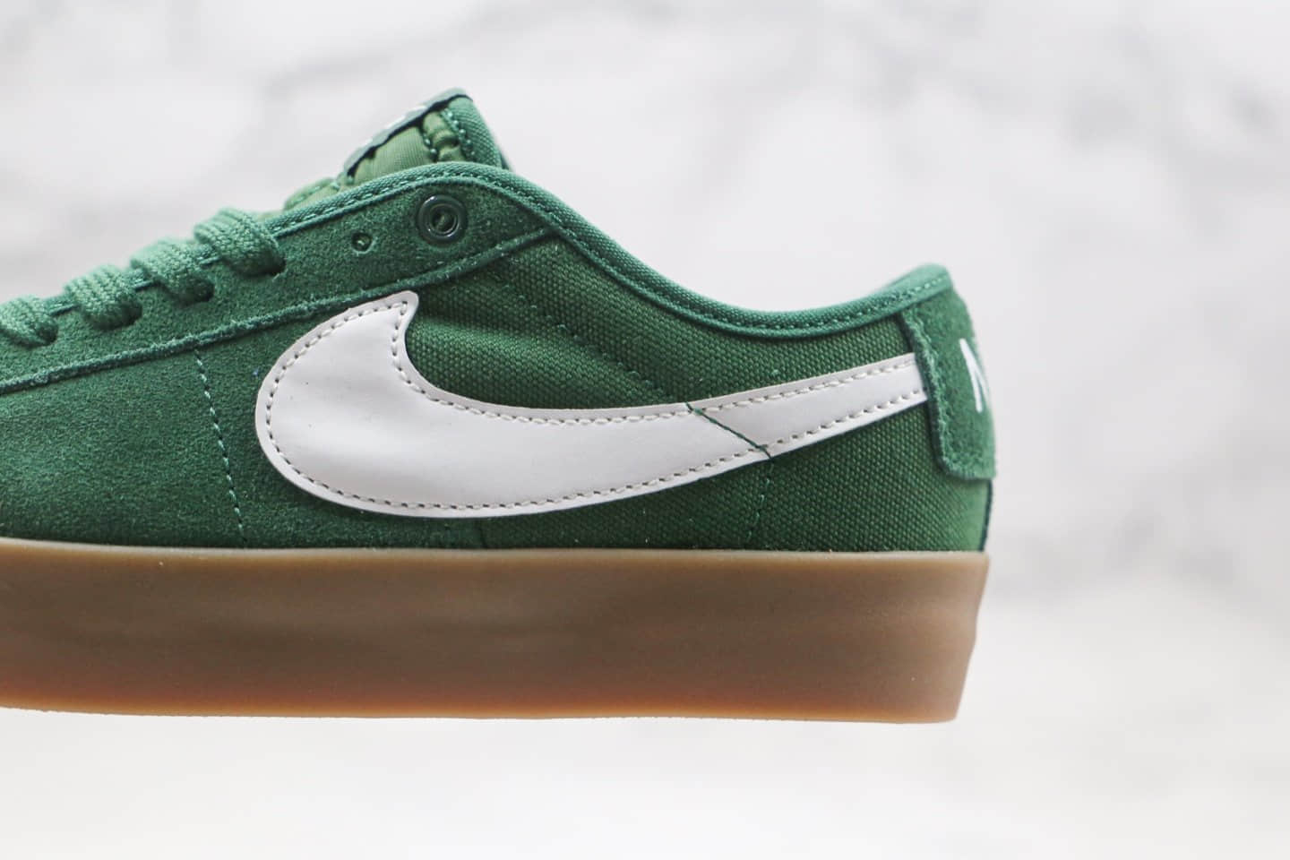 耐克Nike SB Blazer L ow Pro GT纯原版本低帮SB开拓者王一博同款生胶绿色板鞋原盒原标 货号:DC0603-300