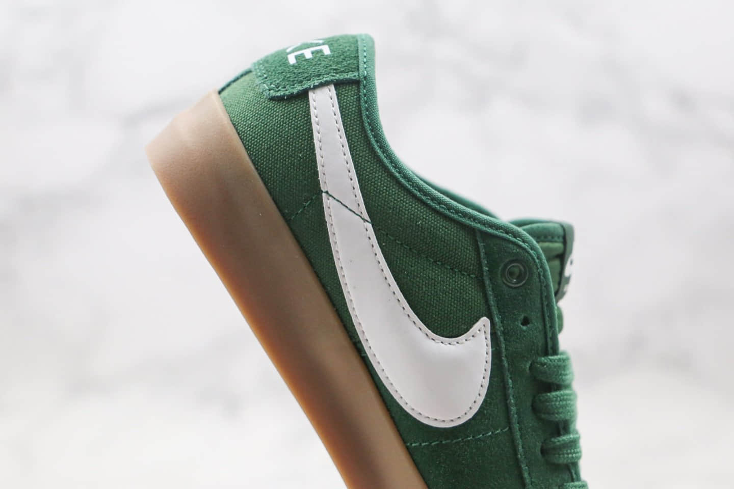 耐克Nike SB Blazer L ow Pro GT纯原版本低帮SB开拓者王一博同款生胶绿色板鞋原盒原标 货号:DC0603-300