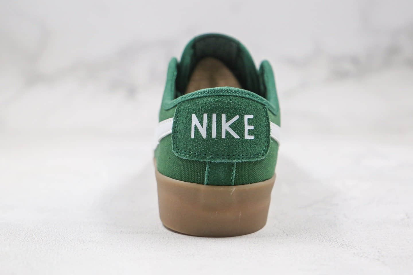 耐克Nike SB Blazer L ow Pro GT纯原版本低帮SB开拓者王一博同款生胶绿色板鞋原盒原标 货号:DC0603-300