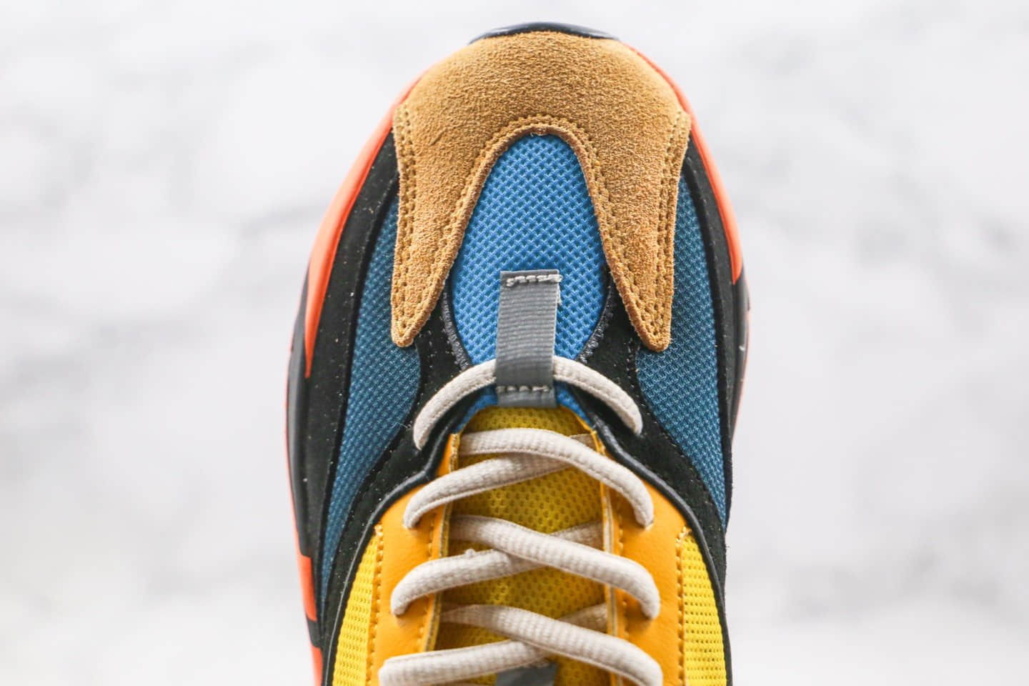 阿迪达斯Adidas YEEZY 700纯原版本复古椰子700老爹鞋黄橙色内置巴斯夫爆米花大底缓震 货号:FW2496