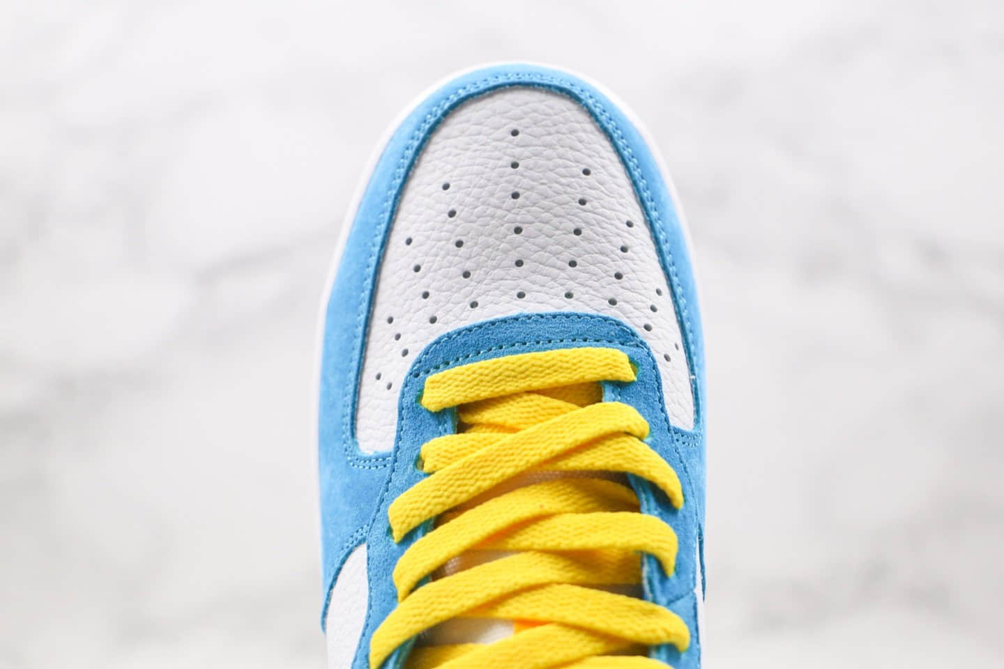 耐克Nike Air Force 1 MID纯原版本中帮空军一号哆啦A梦联名款白红蓝黄色板鞋内置气垫 货号:DK1288-600
