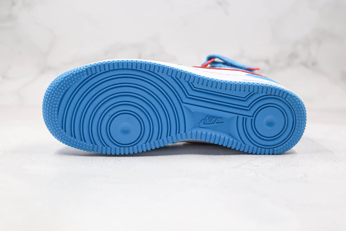 耐克Nike Air Force 1 MID纯原版本中帮空军一号哆啦A梦联名款白红蓝黄色板鞋内置气垫 货号:DK1288-600