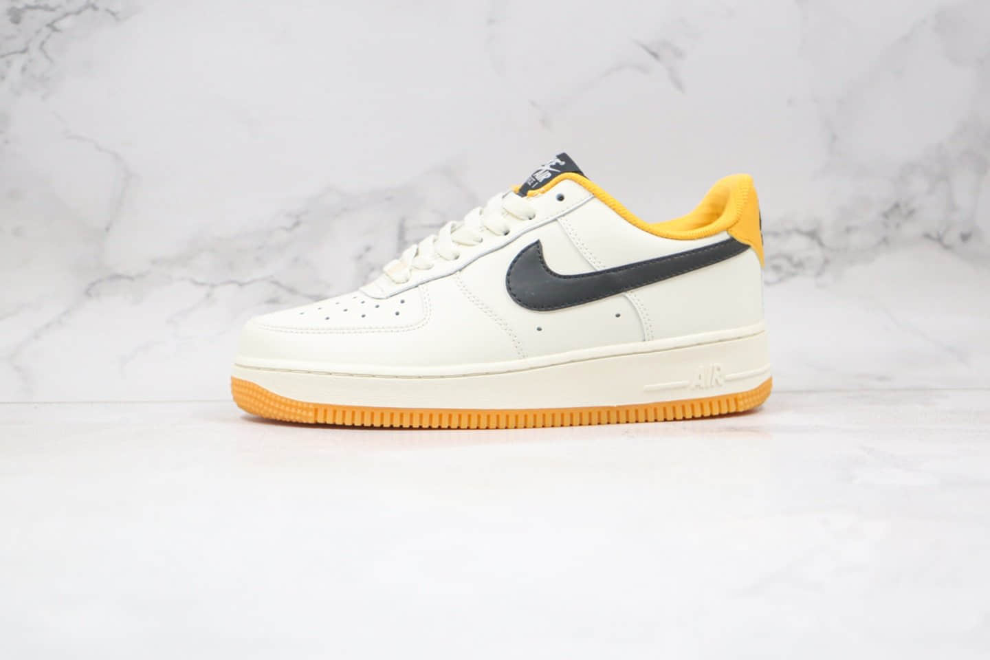 耐克Nike Air Force1 LOW'07纯原版本低帮空军一号米白黄黑色生胶板鞋原档案数据开发 货号:CT7875-998