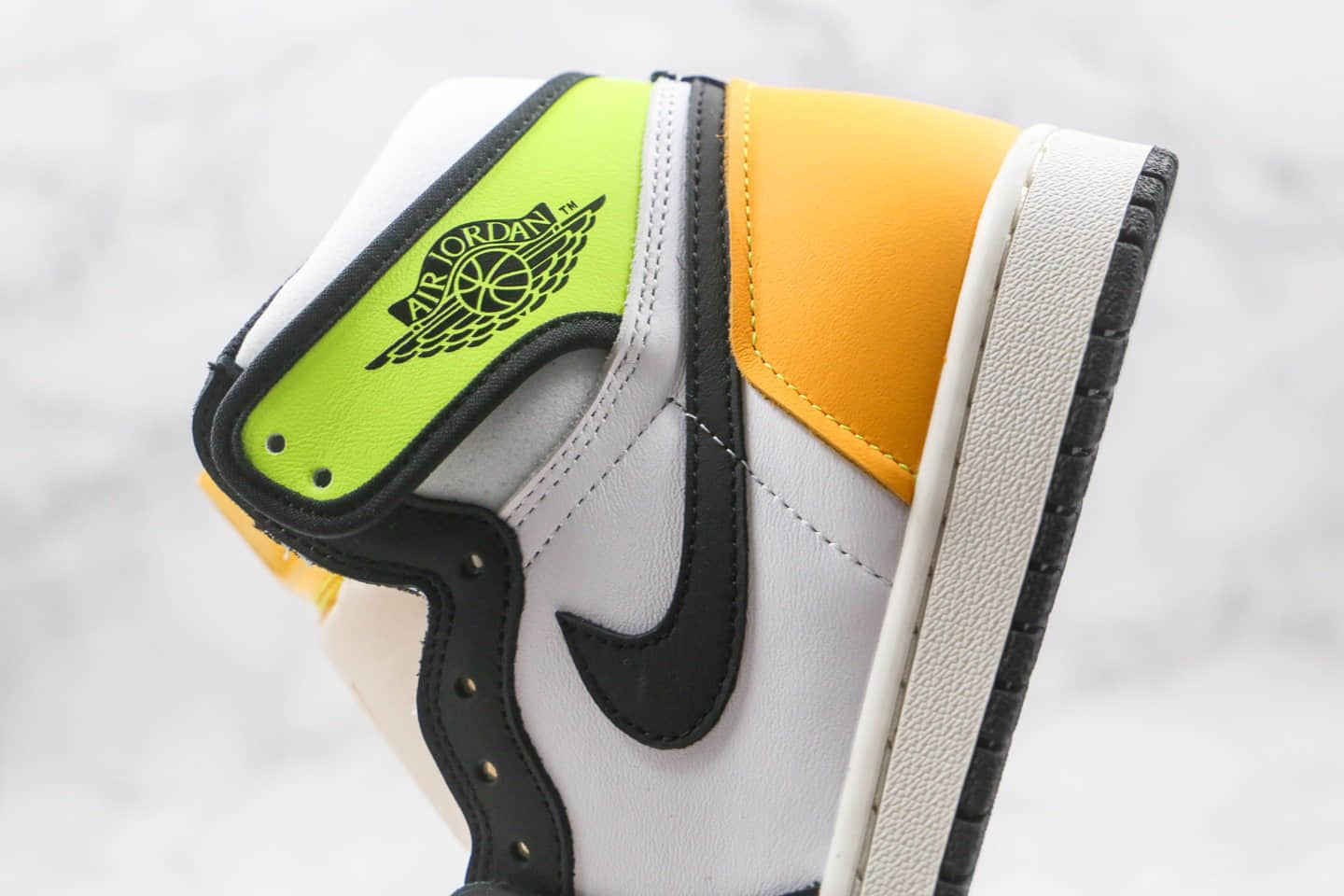 乔丹Air Jordan 1 Vlot Gold纯原版本高帮AJ1荧光绿黑黄色正确后跟定型 货号:555088-118