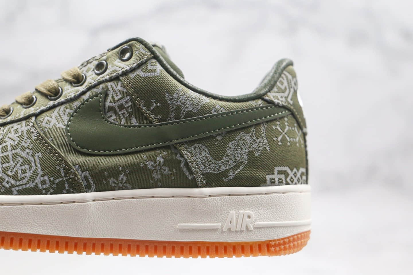 耐克Nike Air Force 1 Premium x Clot陈冠希联名款纯原版本低帮绿色丝绸空军一号板鞋正确鞋面丝绸材质可撕 货号：CZ3986-008
