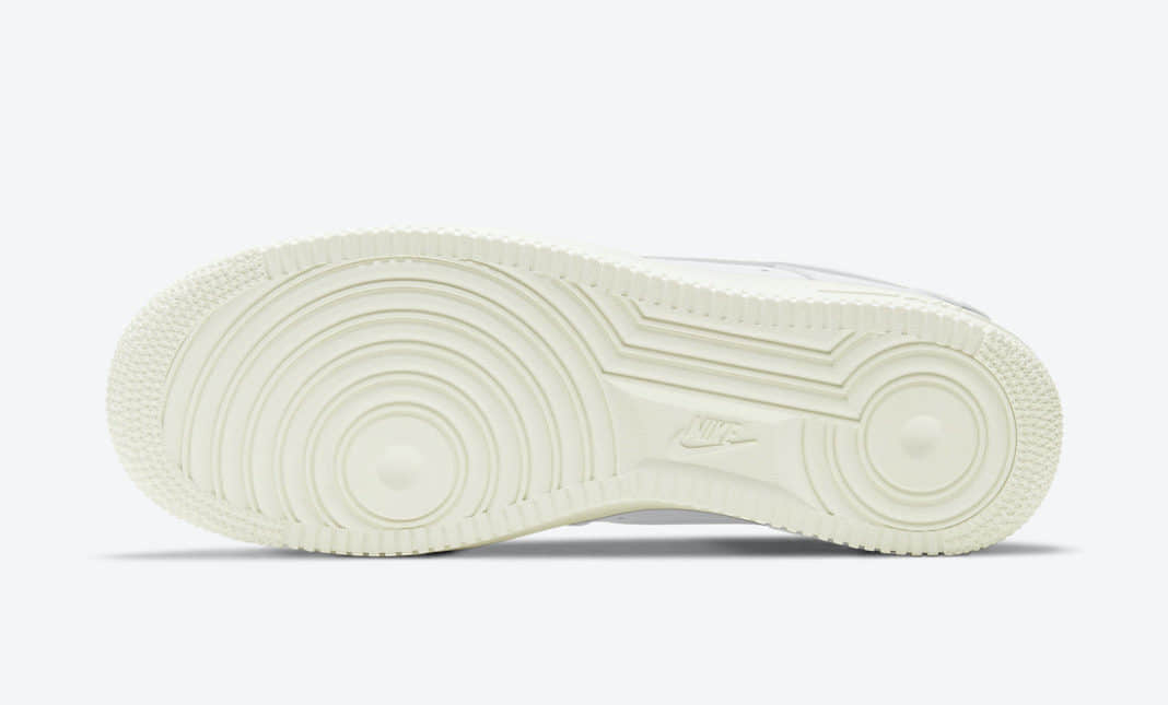 全新情人节AF1首度曝光!爱心细节有点浪漫! 货号:DD7117-100