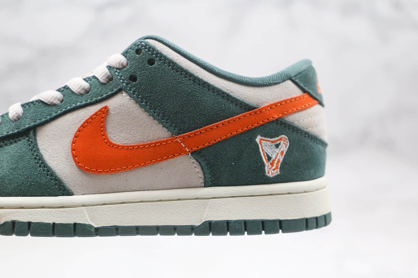 耐克Nike Dunk SB Low Pro x KIKS x EJDER三方联名款纯原版本低帮SB DUNK麂皮灰绿色橙色勾板鞋内置后跟Zoom气垫 货号：304292-185