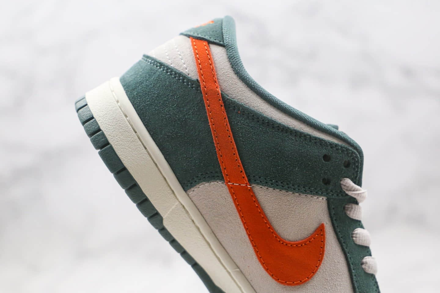 耐克Nike Dunk SB Low Pro x KIKS x EJDER三方联名款纯原版本低帮SB DUNK麂皮灰绿色橙色勾板鞋内置后跟Zoom气垫 货号：304292-185