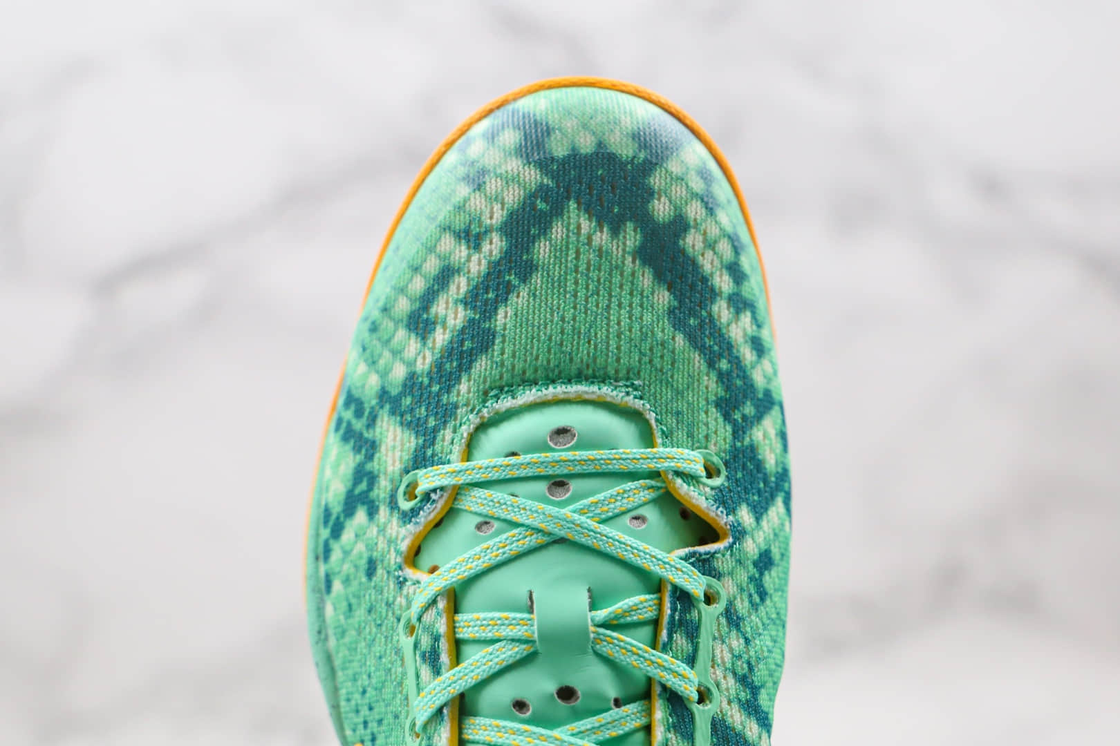 耐克Nike Kobe 8 System纯原版本科比8代黄绿色篮球鞋原档案数据开发原盒原标 货号：555035-304