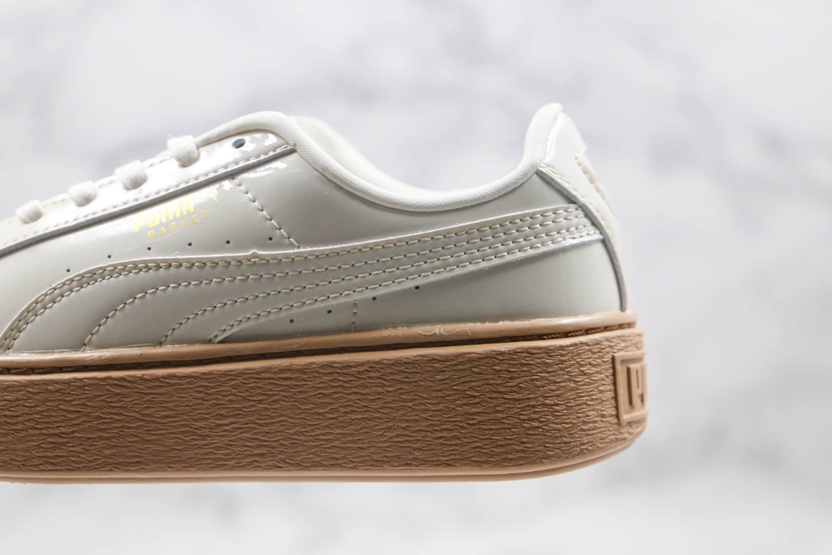 彪马PUMA Basket Platform纯原版本蕾哈娜二代米白漆皮板鞋原盒原标原鞋开模一比一打造