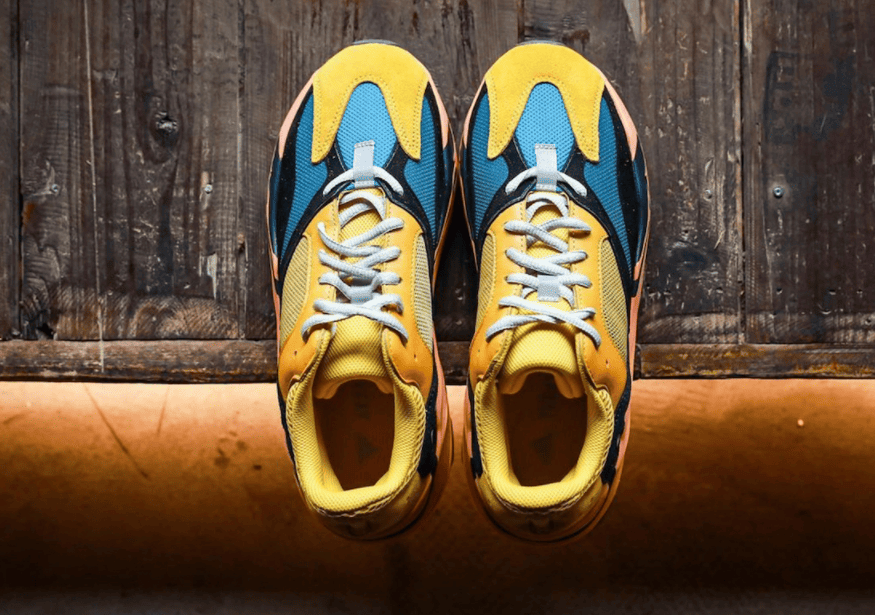 全新Yeezy 700太阳配色最新实物释出!1月23日发售!