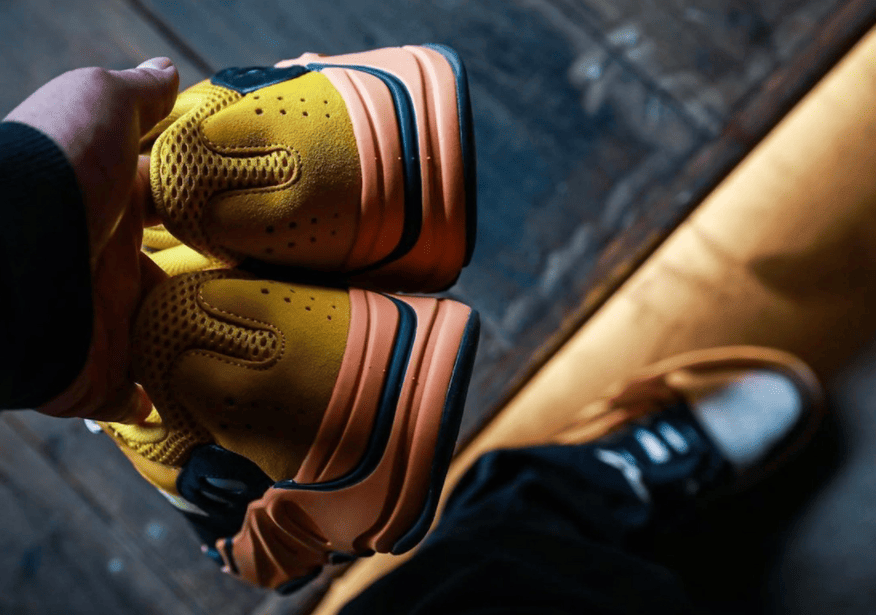 全新Yeezy 700太阳配色最新实物释出!1月23日发售!