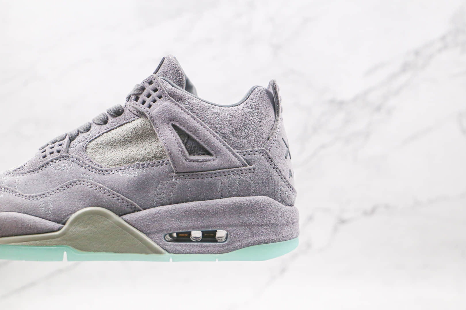 乔丹Air Jordan 4 X Kaws联名款纯原版本中帮麂皮酷灰夜光篮球鞋原鞋开模一比一打造 货号:930155-003